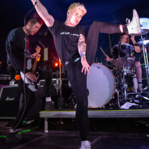 Holding Absence at 2000 Trees 2019 Friday neu stage